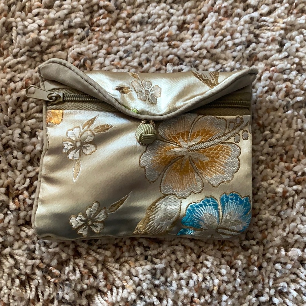 Honora collection silk wallet